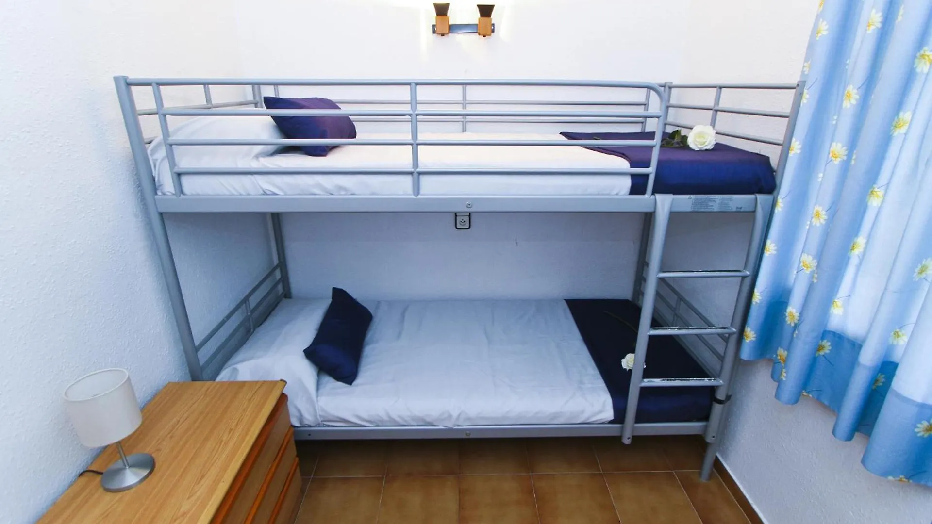 Pentathlon 2 Planet Apartment Salou