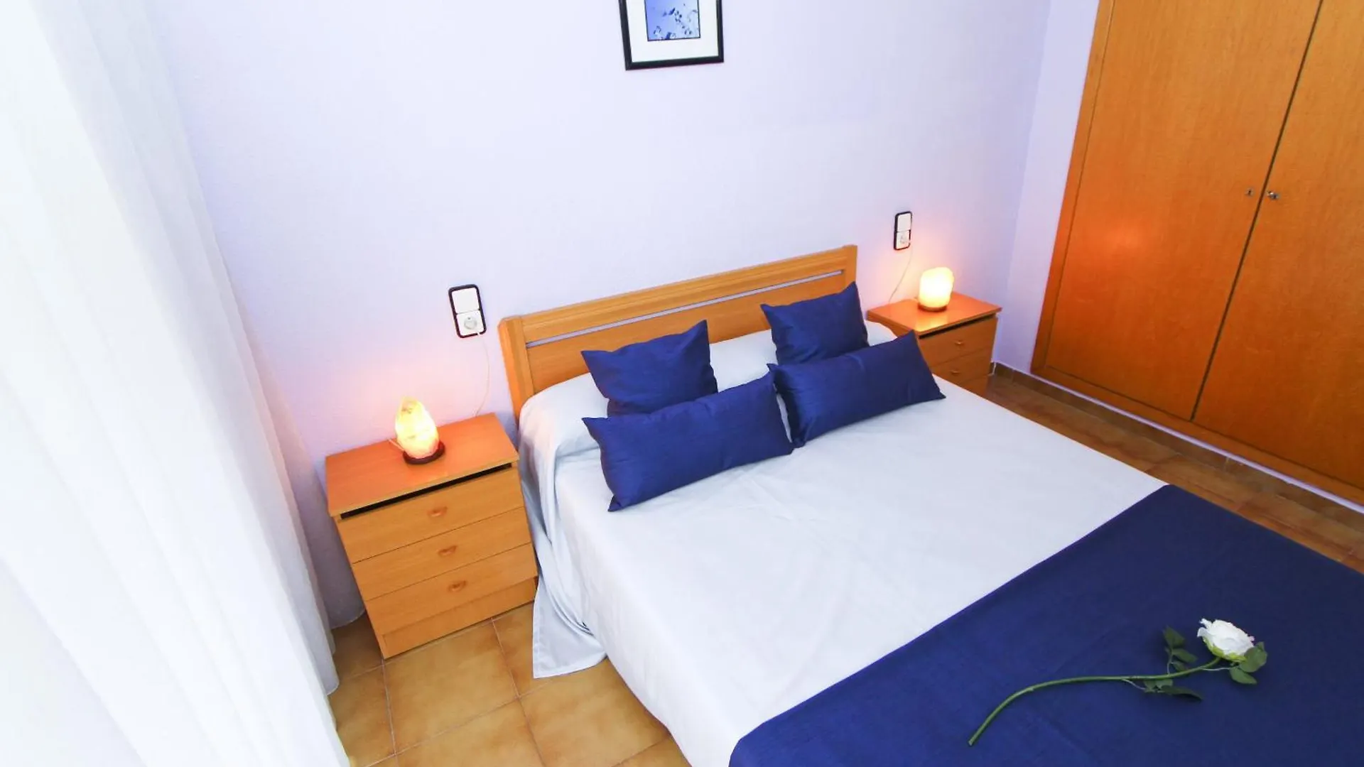 Pentathlon 2 Planet Apartment Salou