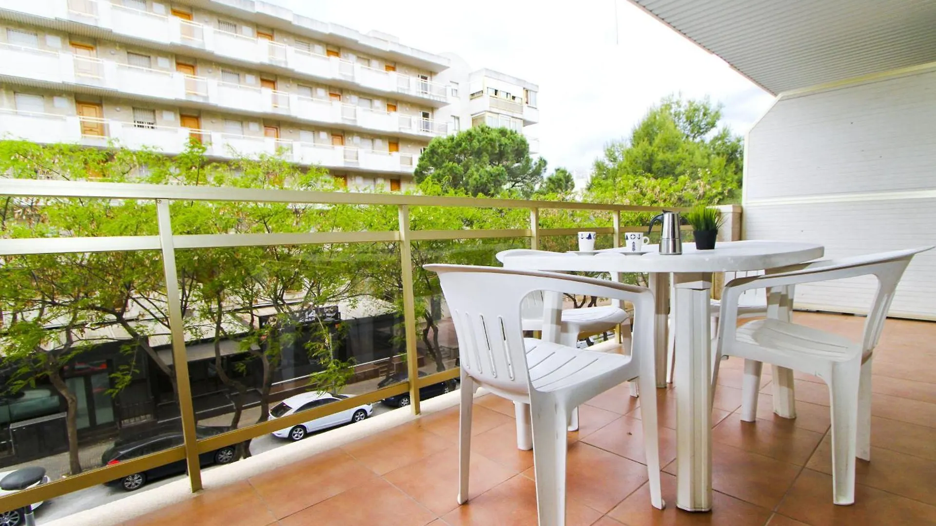 Pentathlon 2 Planet Apartment Salou