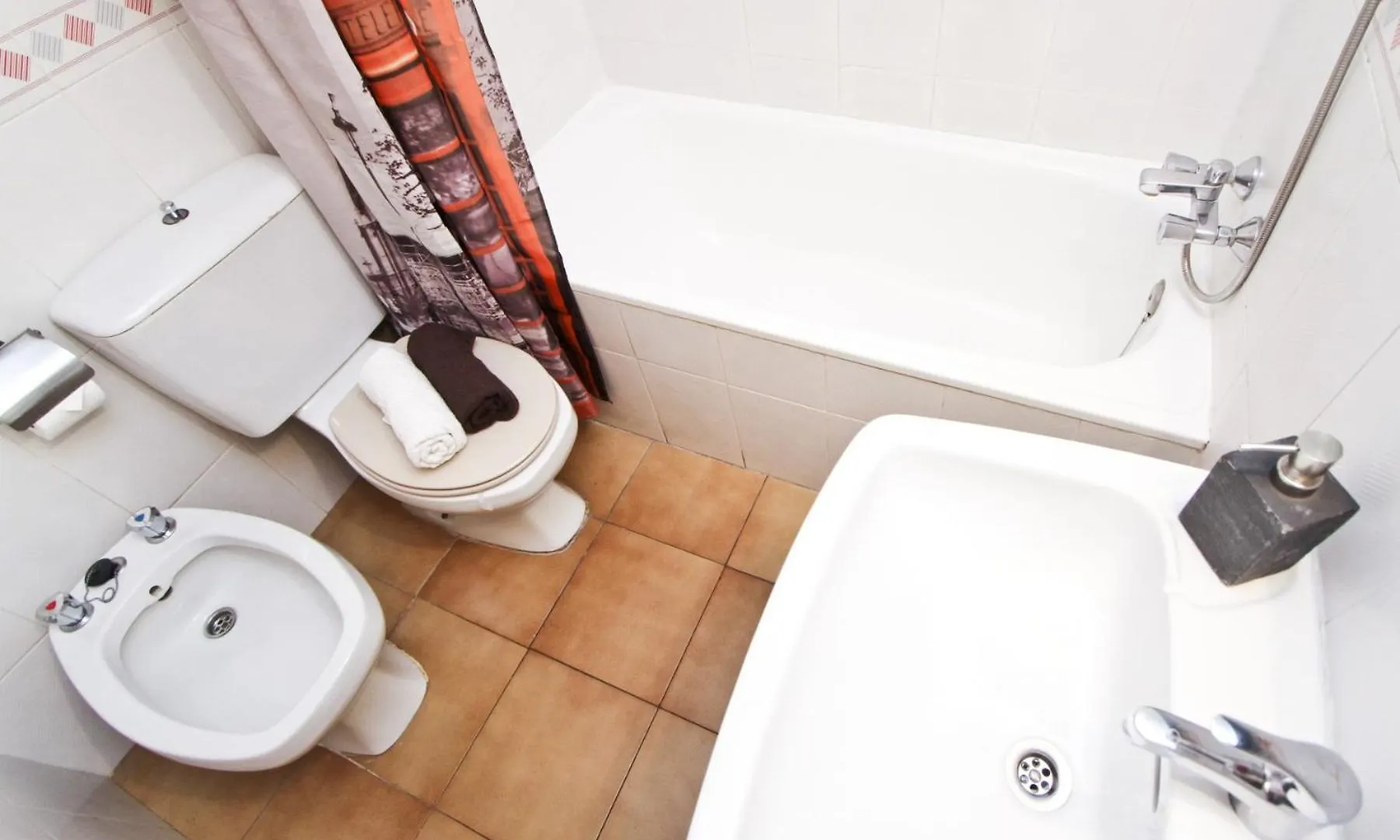 Pentathlon 2 Planet Apartment Salou