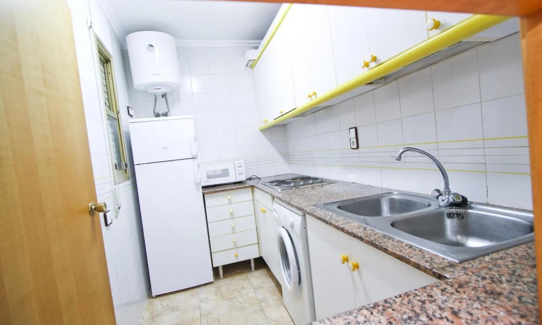 Pentathlon 2 Planet Apartment Salou