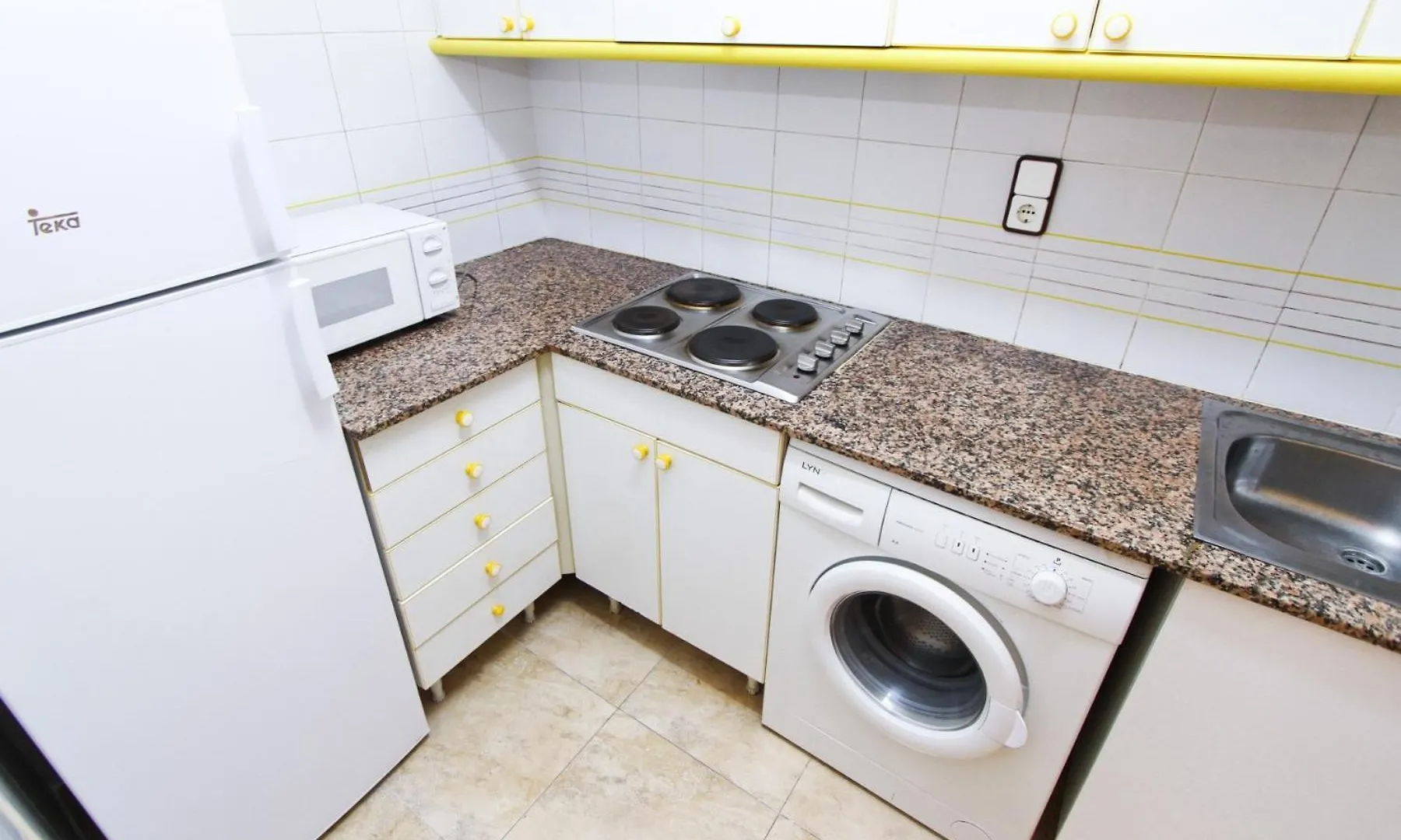 Pentathlon 2 Planet Apartment Salou 0*,  Spain
