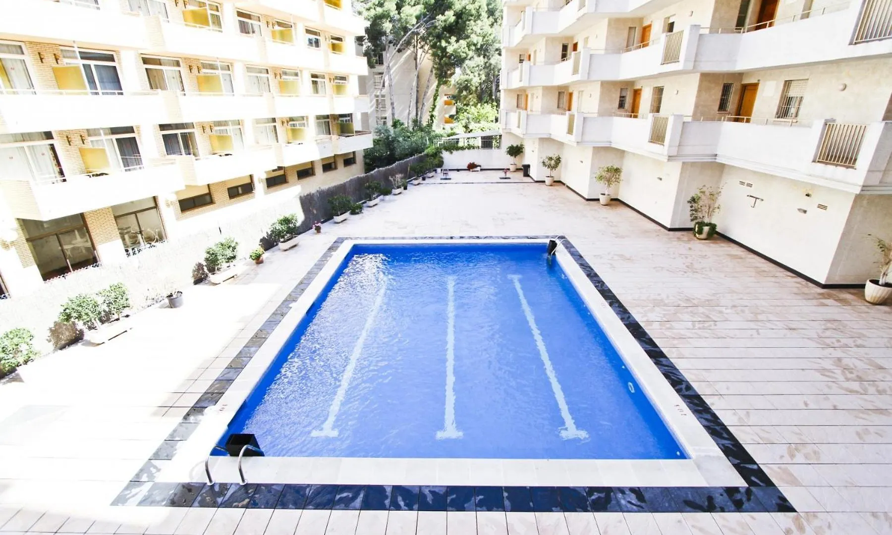 Pentathlon 2 Planet Apartment Salou
